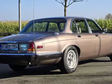 thumbnail_1000010683 -  - JAGUAR XJ6 4.2 VANDEN PLAS "58000 KM"